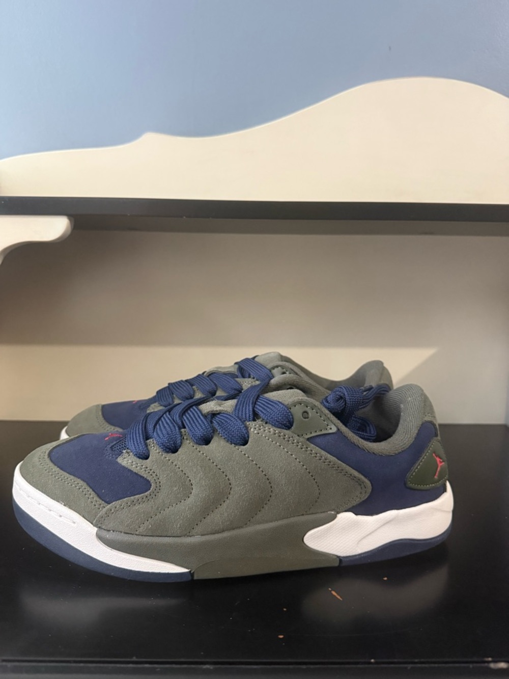 Jordan Men's Low-Top Sneakers in Olive Green and Navy